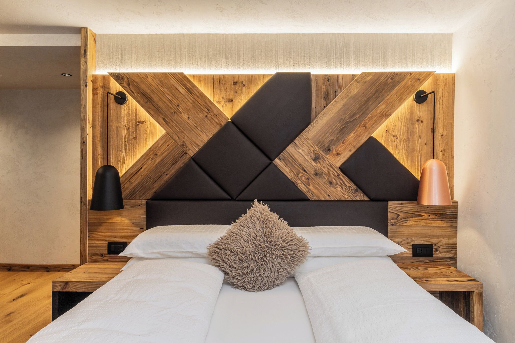Junior Suite Forest | เครื่องนอนระดับพรีเมียม, ผ้านวมขนเป็ด, เตียงเมมโมรีโฟม, มินิบาร์