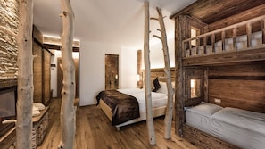 Luxury Double Room | Premium bedding, down duvets, memory-foam beds, minibar - Sporthotel Romantic Plaza (Pinzolo)