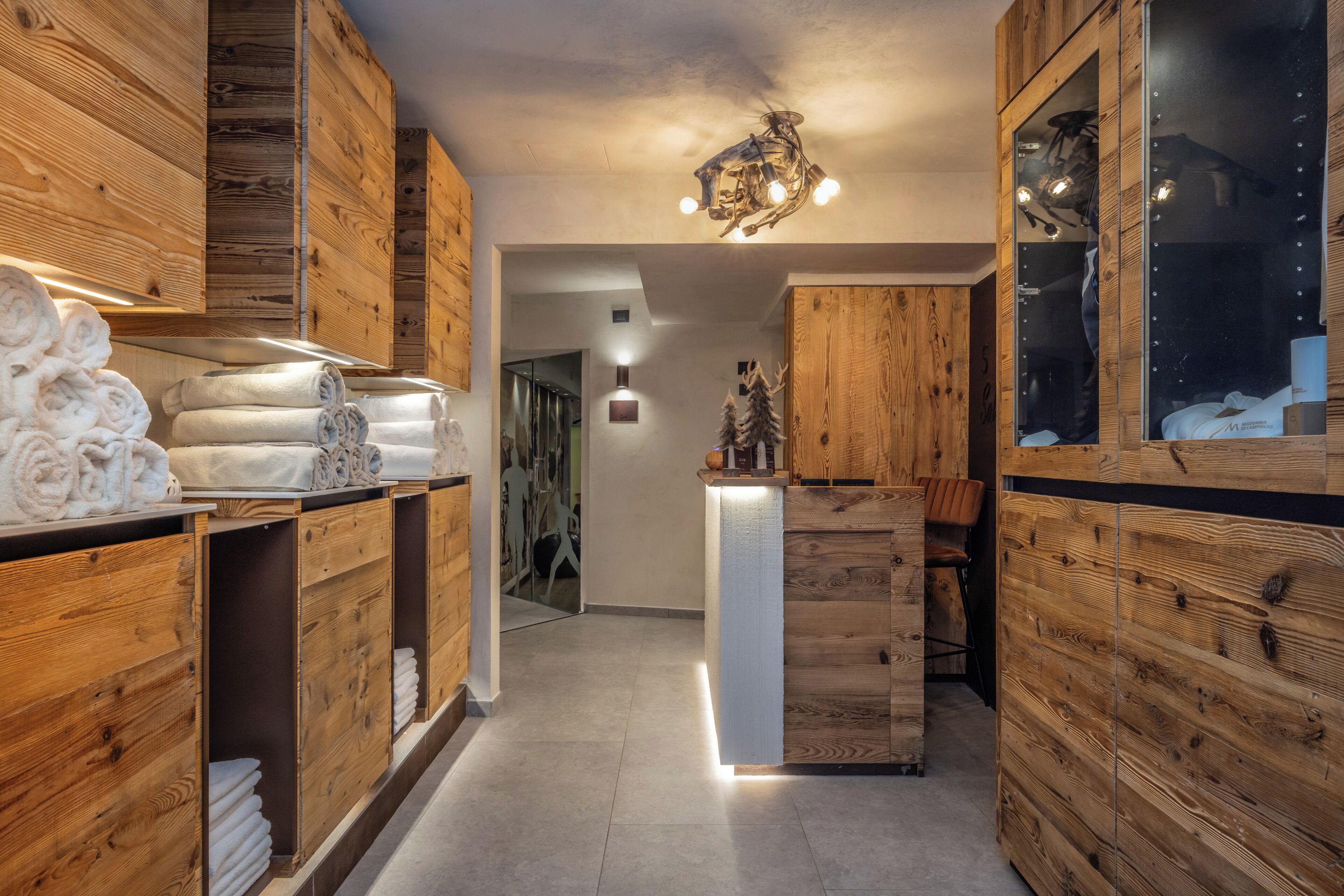 sauna, hot tub, hot springs/mineral springs, turkish bath/hammam