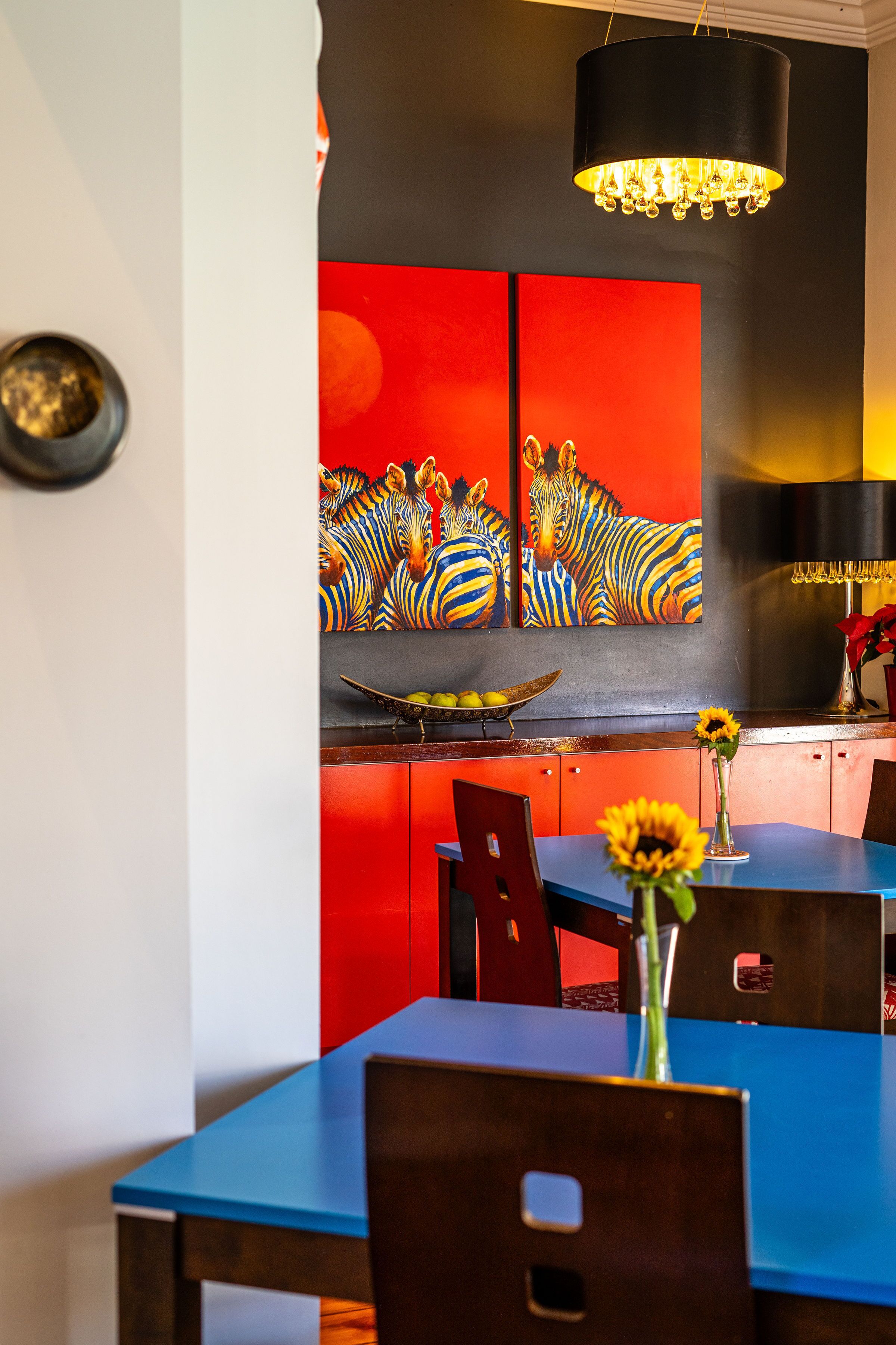 Daily buffet breakfast (ZAR 185 per person)