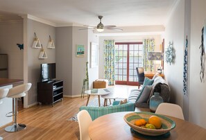 标准公寓, 1 张特大床和 1 张沙发床, 厨房, 城市景观 | 防过敏的被褥、客房内保险箱、特色装修、特色家居