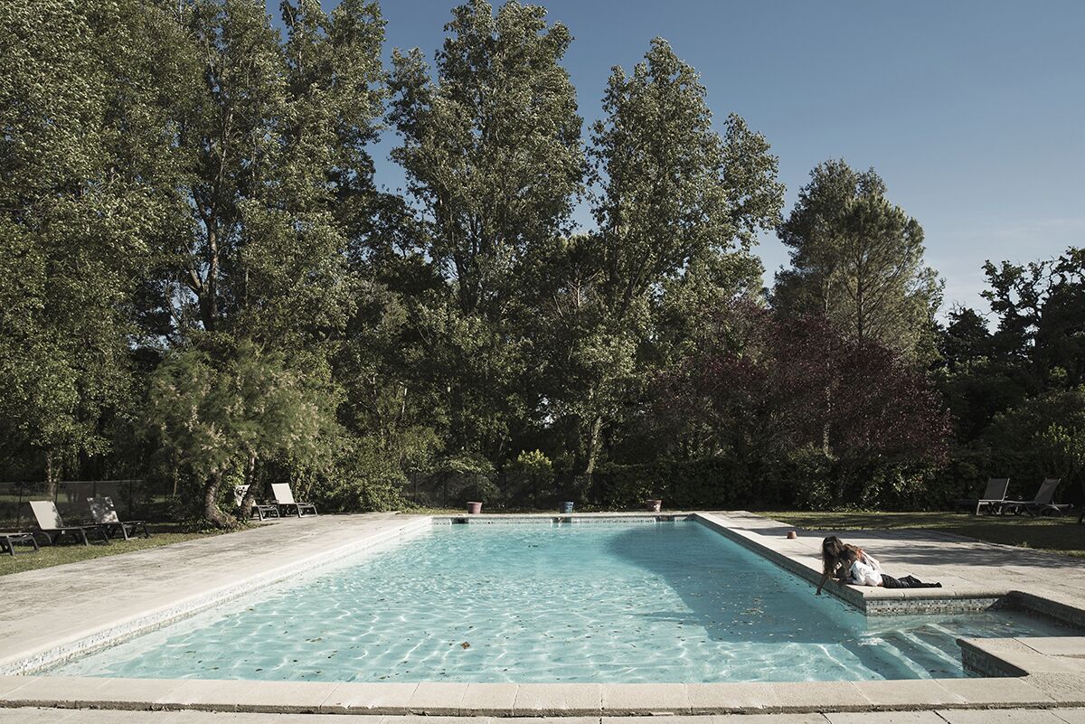 outdoor pool, pool loungers