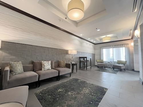 Holiday Inn Express & Suites Morton - Peoria Area by IHG