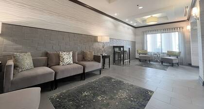 Holiday Inn Express & Suites Morton - Peoria Area by IHG