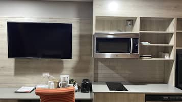 Deluxe Double Room, 2 Queen Beds | Blackout drapes, iron/ironing board, free WiFi, bed sheets