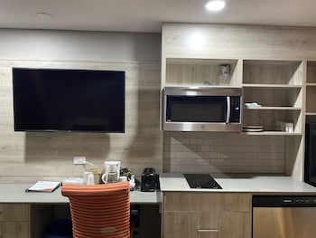 Ramada by Wyndham Medicine Hat