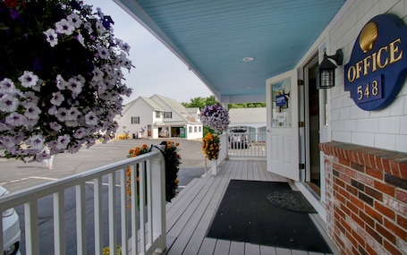 Front of property. Ogunquit Tides Resort