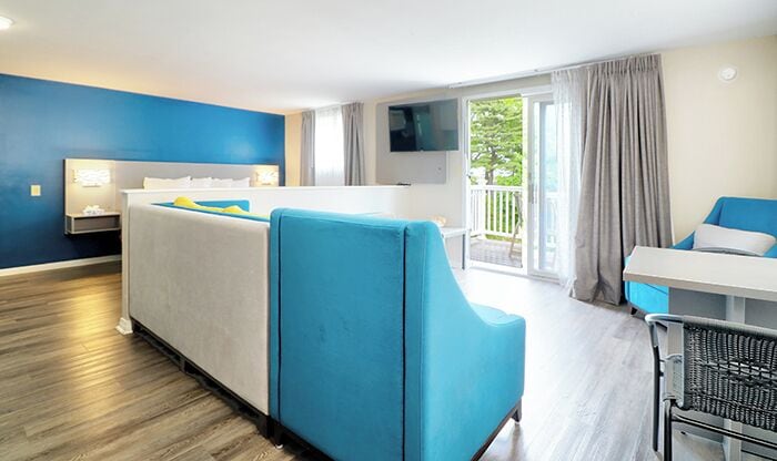 Romantic Studio Suite, Corner | Individually decorated, individually furnished, iron/ironing board