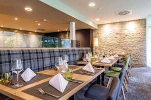 Breakfast, lunch, dinner served; German cuisine, garden views