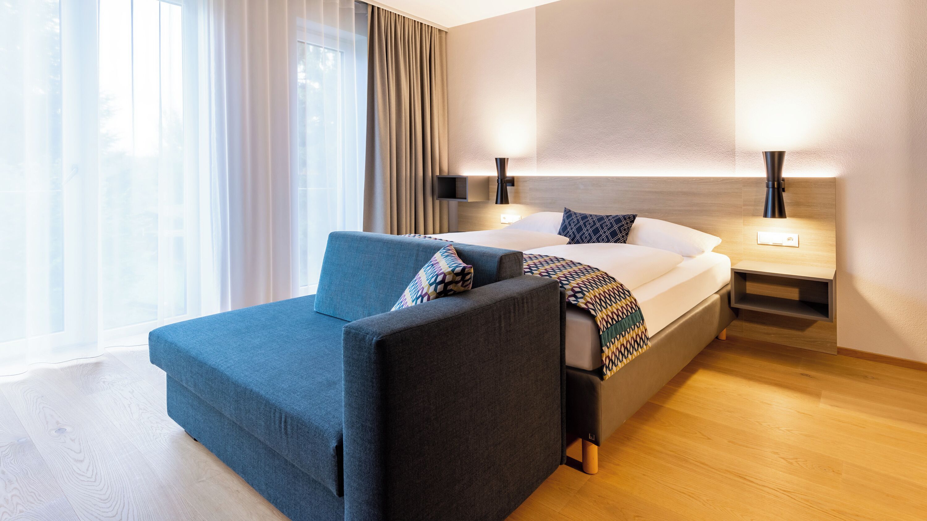Deluxe Room, 1 Queen Bed, Air conditioning, Annex Building (with Sofabed)