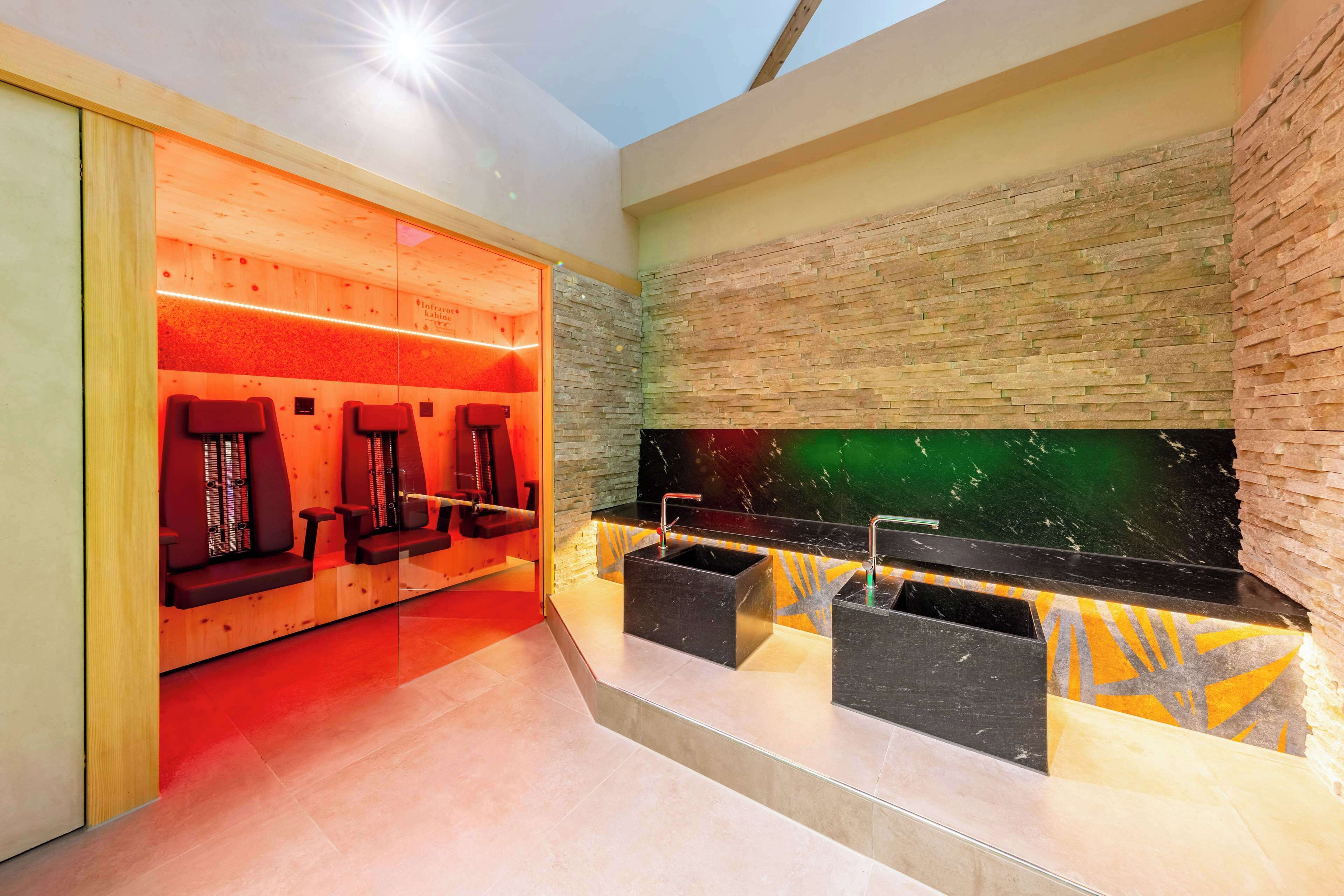 hot tub, body treatments, aromatherapy, body wraps, body scrubs, facials