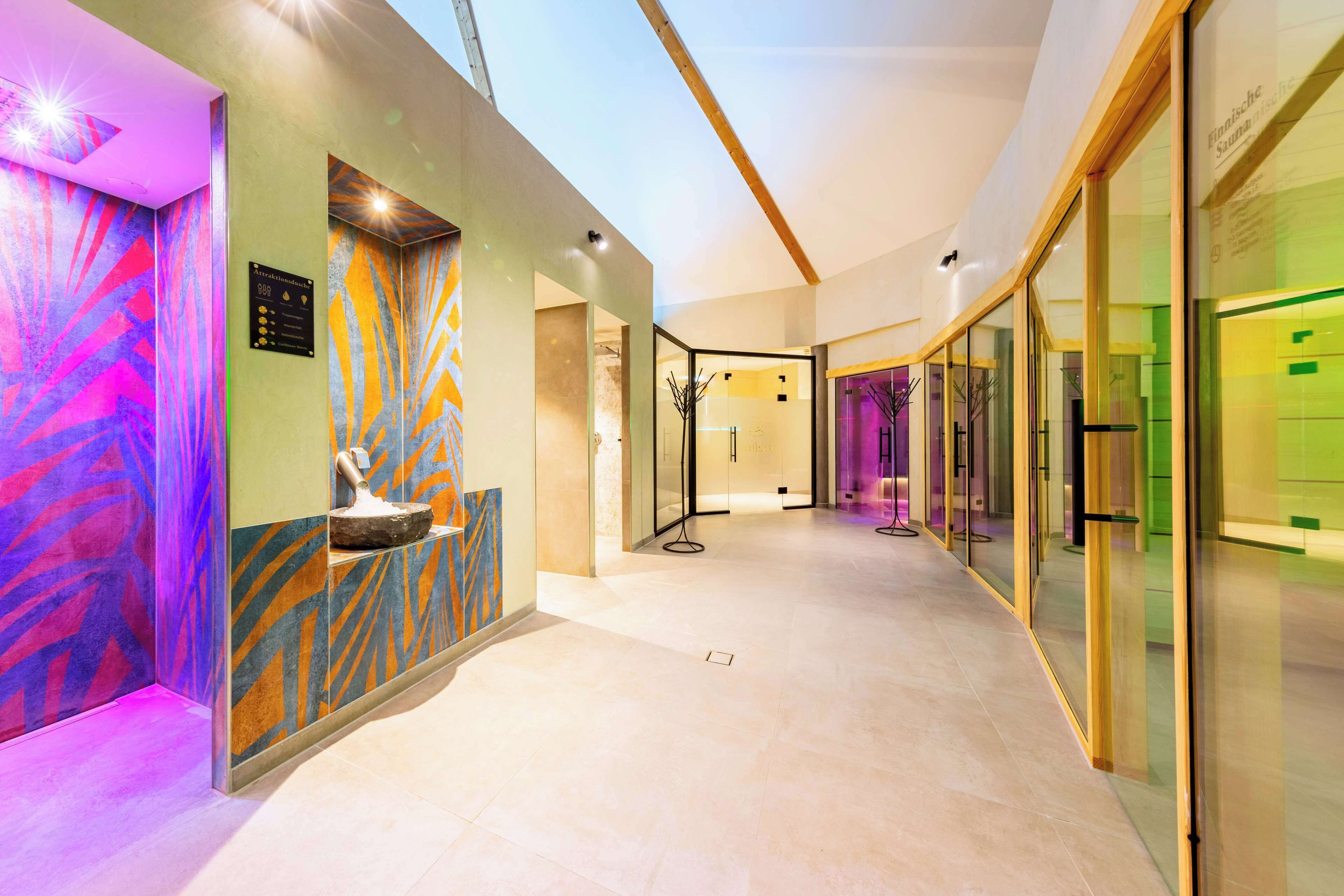 hot tub, body treatments, aromatherapy, body wraps, body scrubs, facials