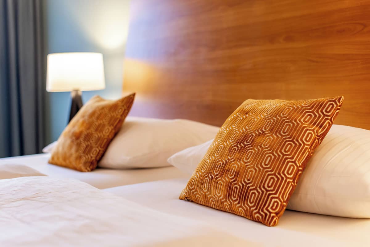 Standard Double or Twin Room, 1 King Bed | Living area | Flat-screen TV