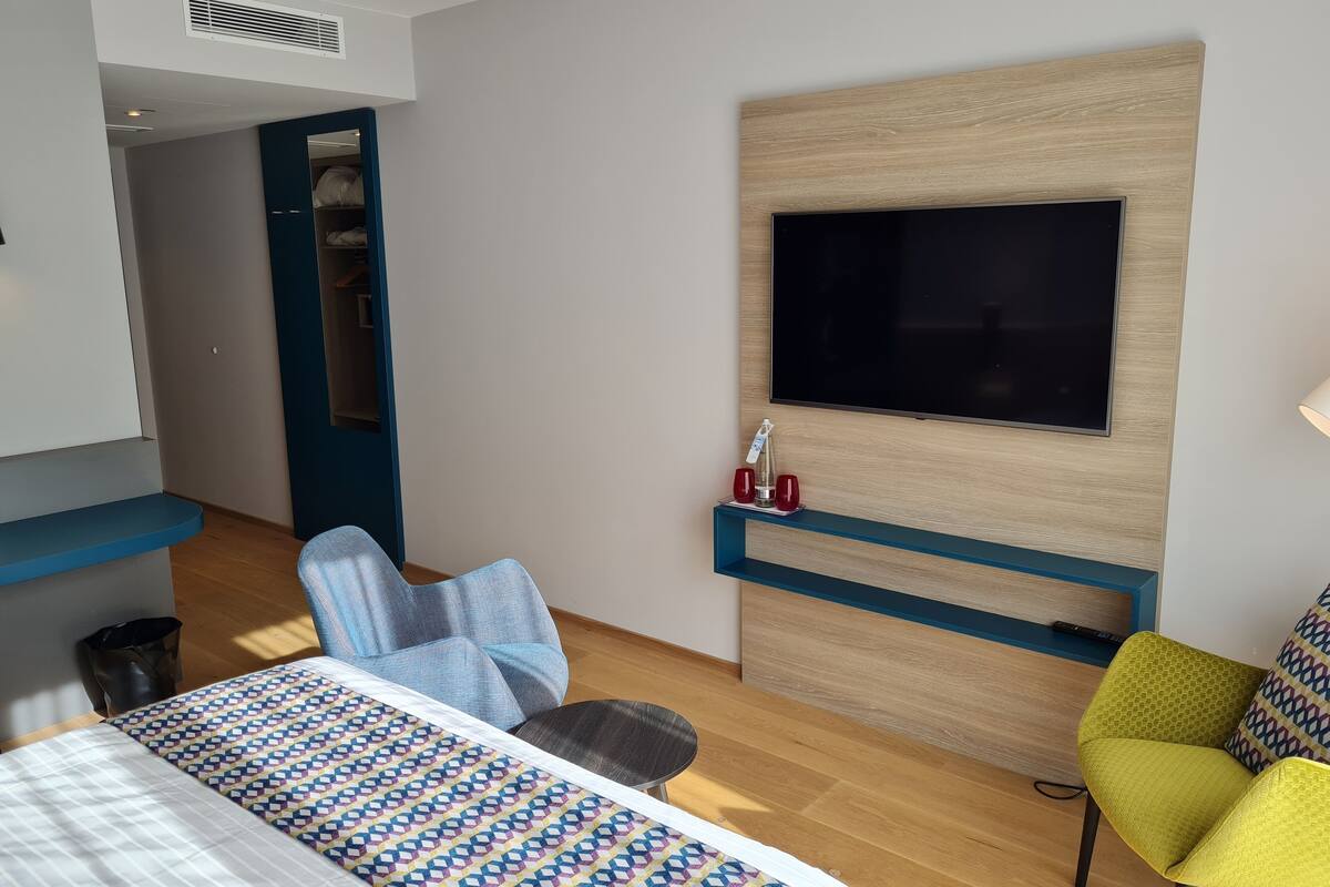 Standard Double Room, 1 Queen Bed, Air conditioning, Annex Building | Television