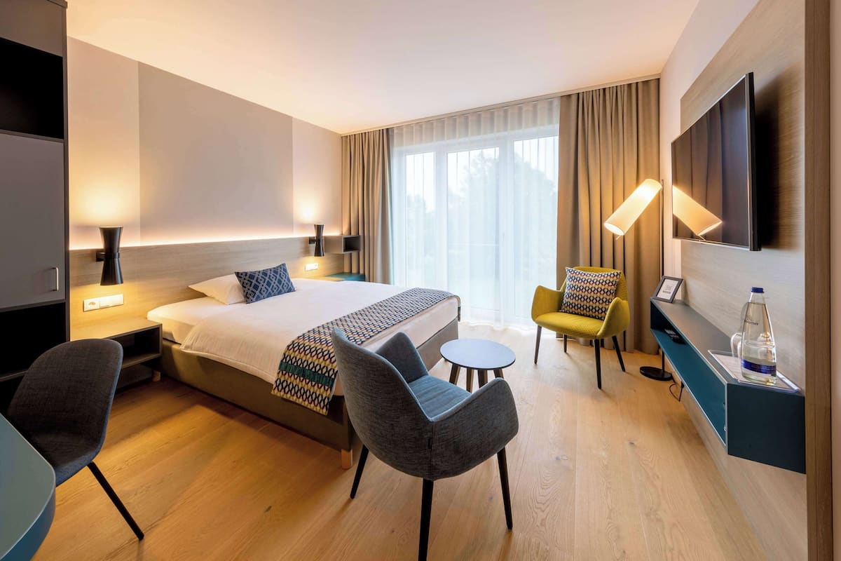 Standard Room, 1 Queen Bed, Annex Building