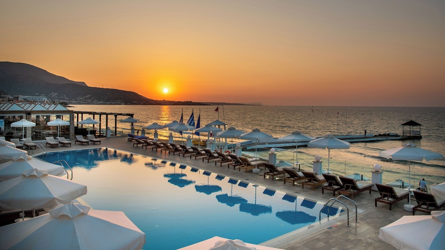 Alexander Beach Hotel & Village Resort