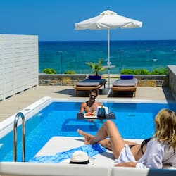 Deluxe Bungalow Suite Beach Front with private pool | Hypo-allergenic bedding, in-room safe, blackout drapes, soundproofing
