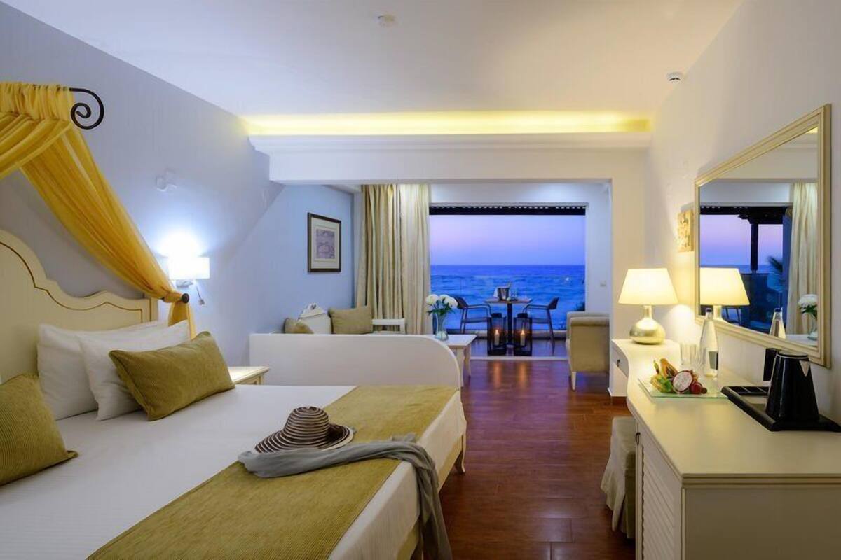 Habitación de lujo (Beach Front) | Ropa de cama hipoalergénica y caja de seguridad en la habitación 