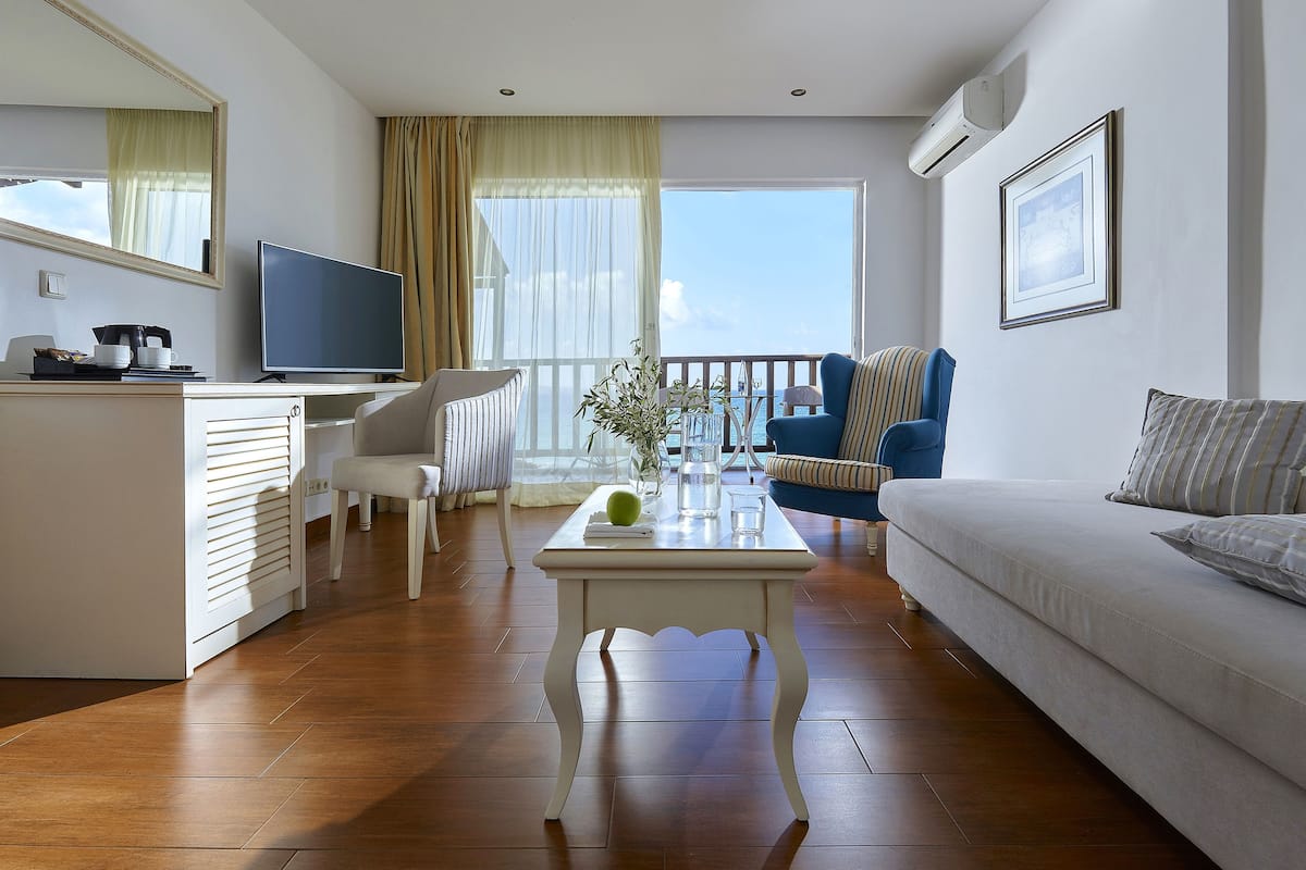 Premium Suite, 2 Rooms Beach Front