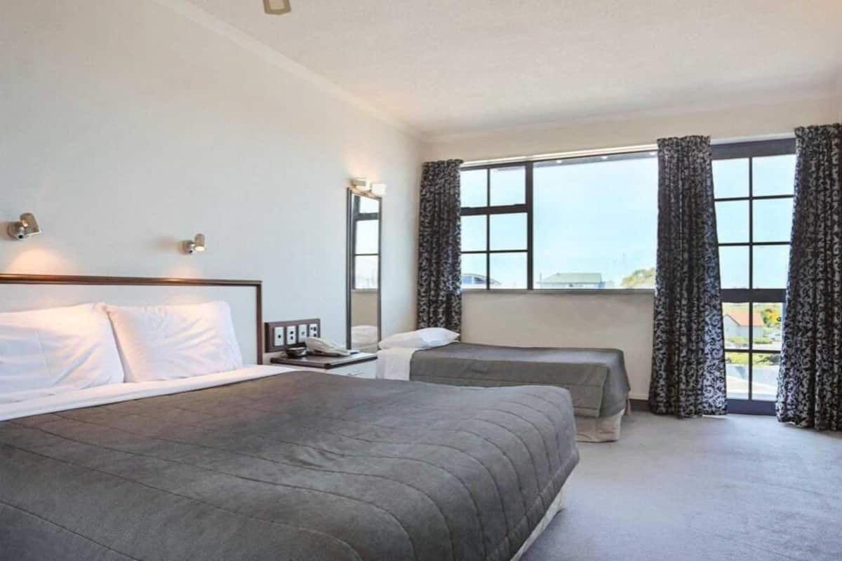 迷你吧、办公桌、隔音、熨斗/熨衣板