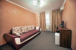 Living area - Europa Hotel (Chisinau)