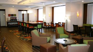 Petit déjeuner buffet compris tous les jours