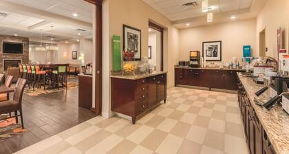 Hampton Inn by Hilton Edmonton/South, Alberta, Canada