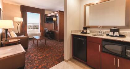 Hampton Inn by Hilton Edmonton/South, Alberta, Canada