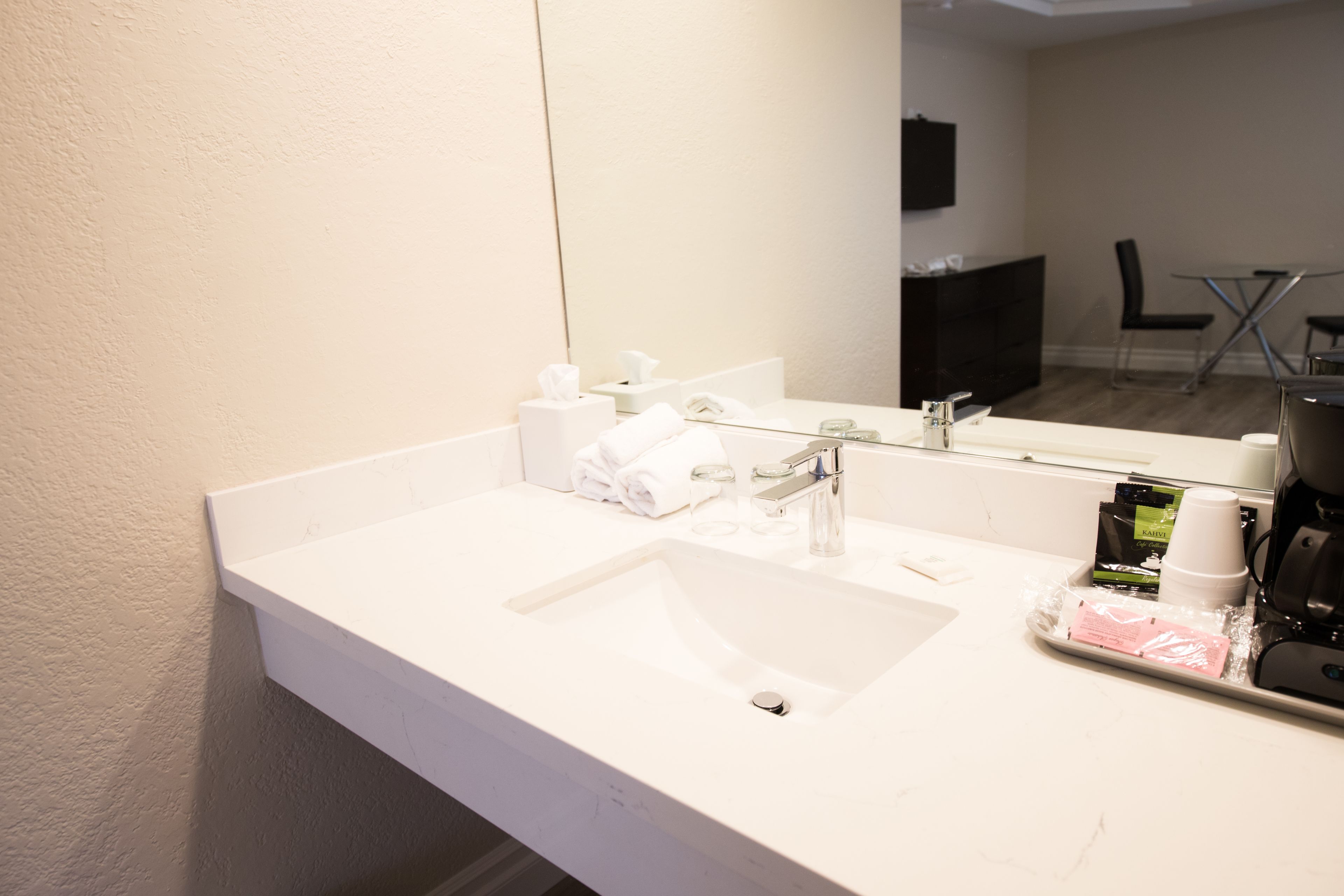 Foto - Wilshire Crest Hotel