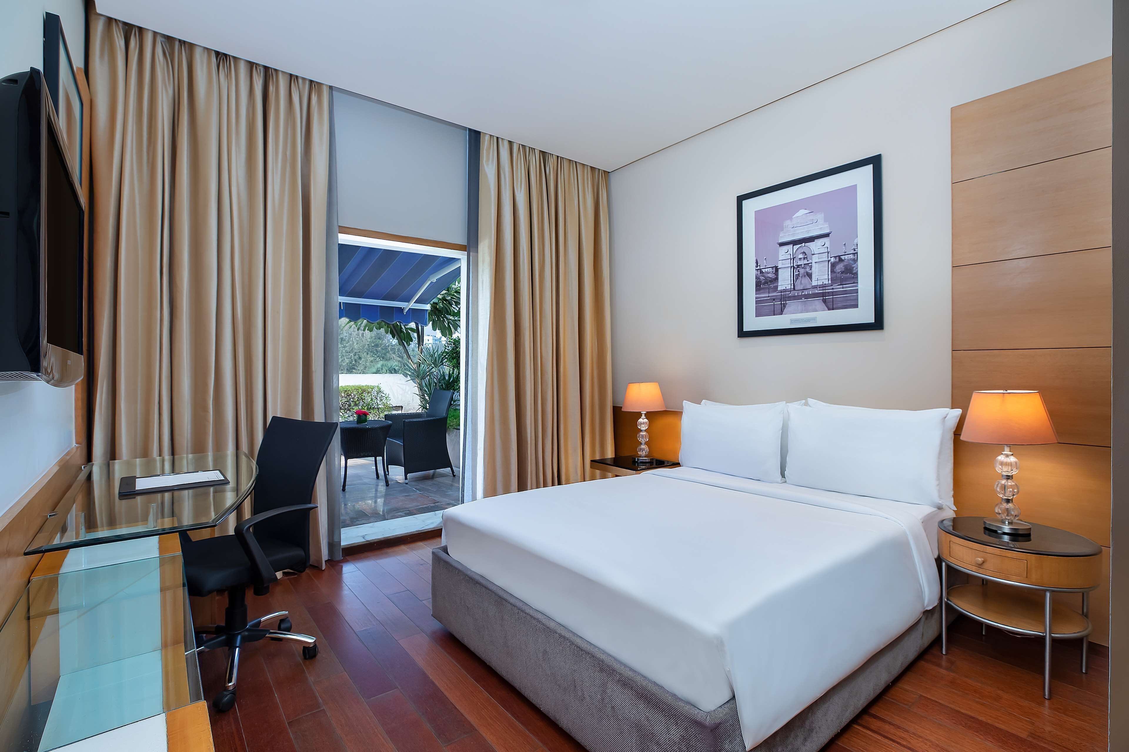 Premium bedding, Select Comfort beds, minibar, in-room safe