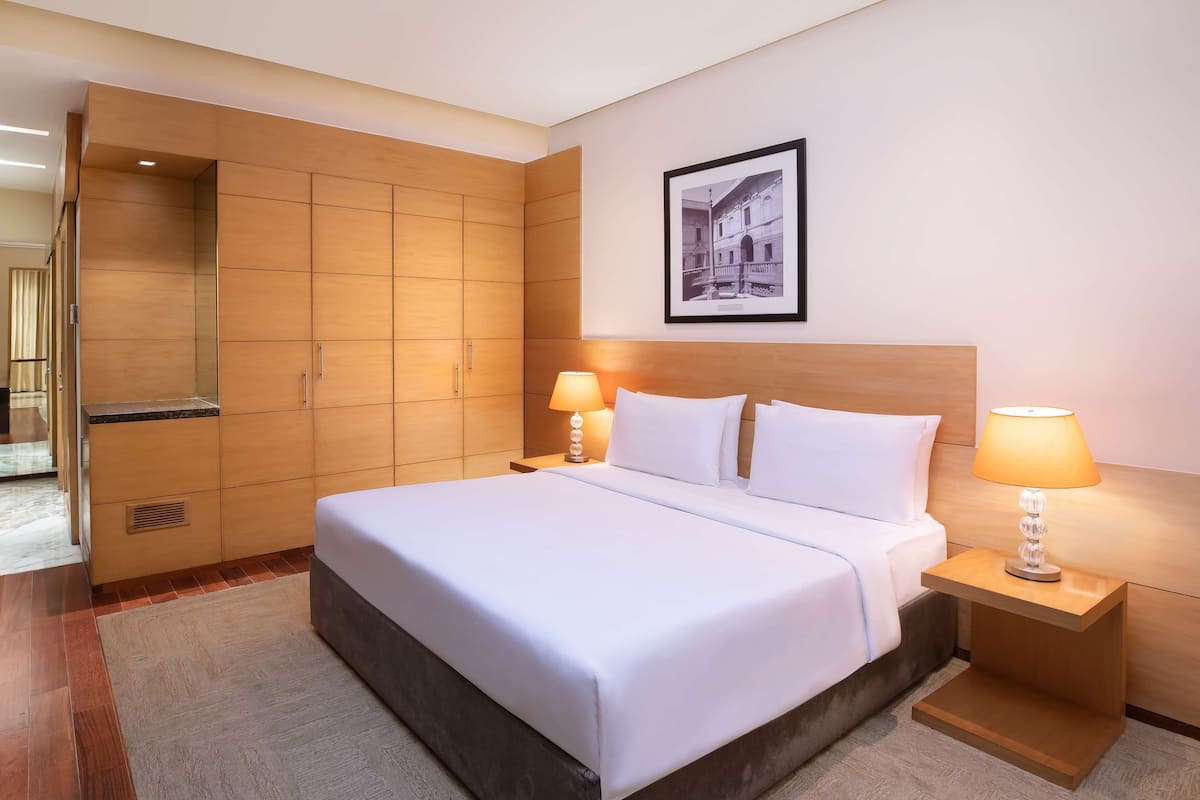Premium bedding, Select Comfort beds, minibar, in-room safe