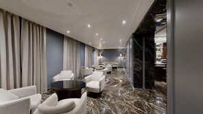 Bar (on property) - Radisson Blu Marina Hotel Connaught Place (New Delhi)