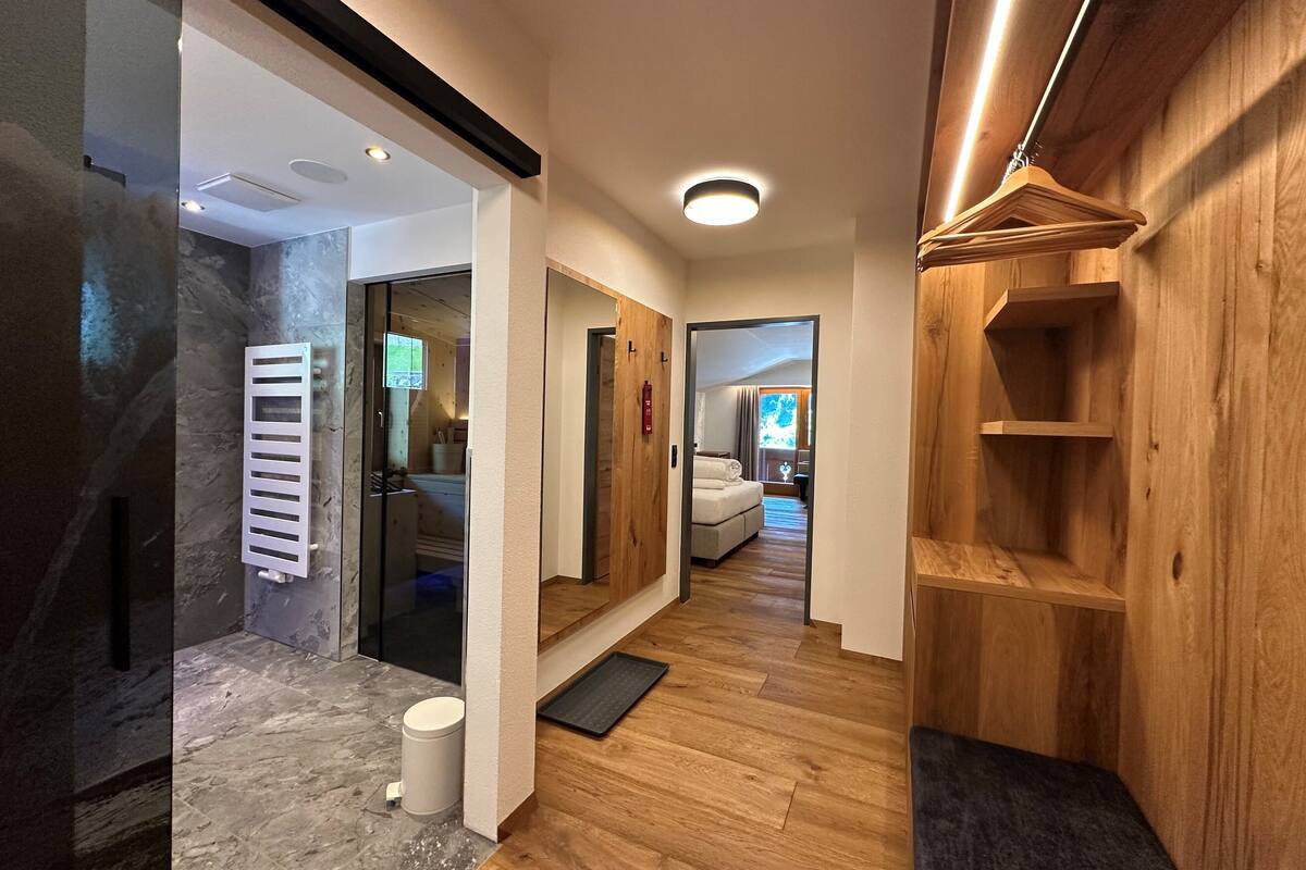 Suite estudio de lujo | Ropa de cama de alta calidad, minibar, caja fuerte y escritorio