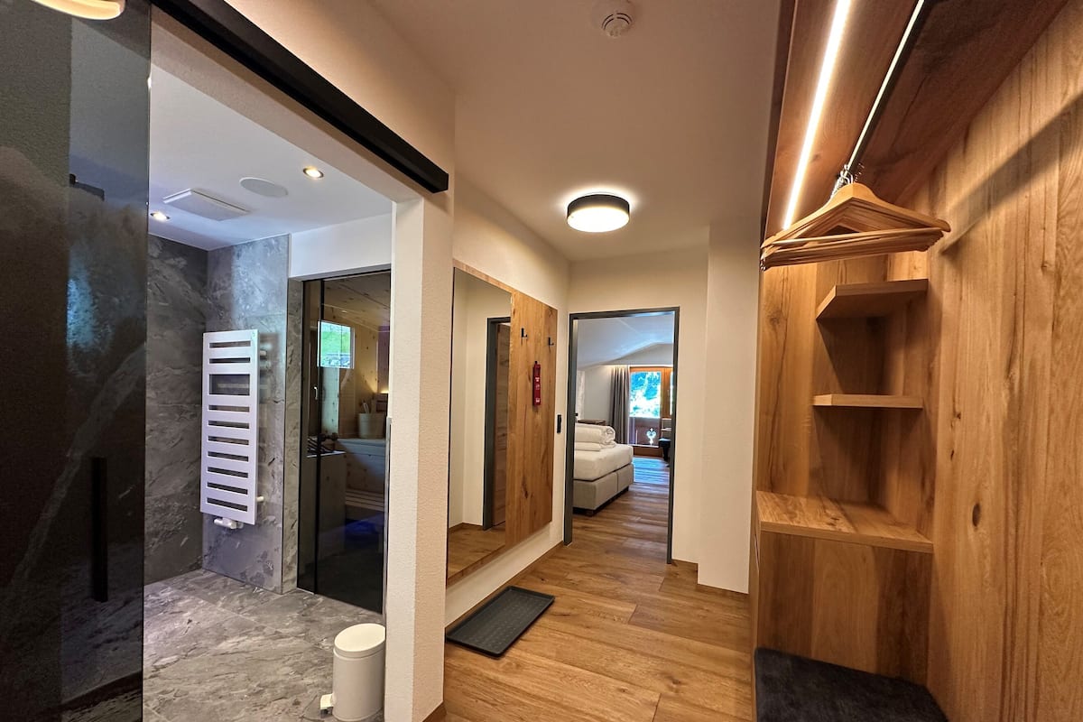 Ropa de cama de alta calidad y minibar