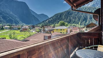 Doppelzimmer, Balkon, Bergblick | Blick auf die Berge