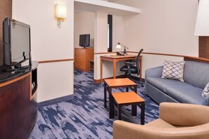 32-inch LCD TV with cable channels, TV, iPod dock - Fairfield Inn & Suites Raleigh Durham Airport/ Brier Creek (Raleigh)