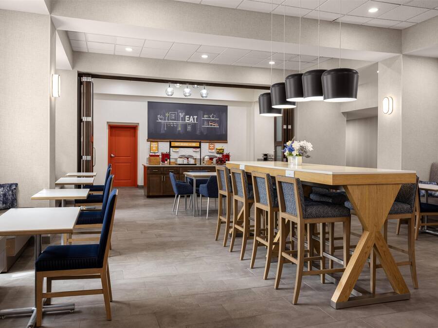 Gratis morgenmadsbuffet hver dag