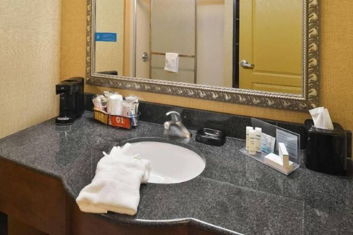 Bathroom | Shower, free toiletries, hair dryer, towels
