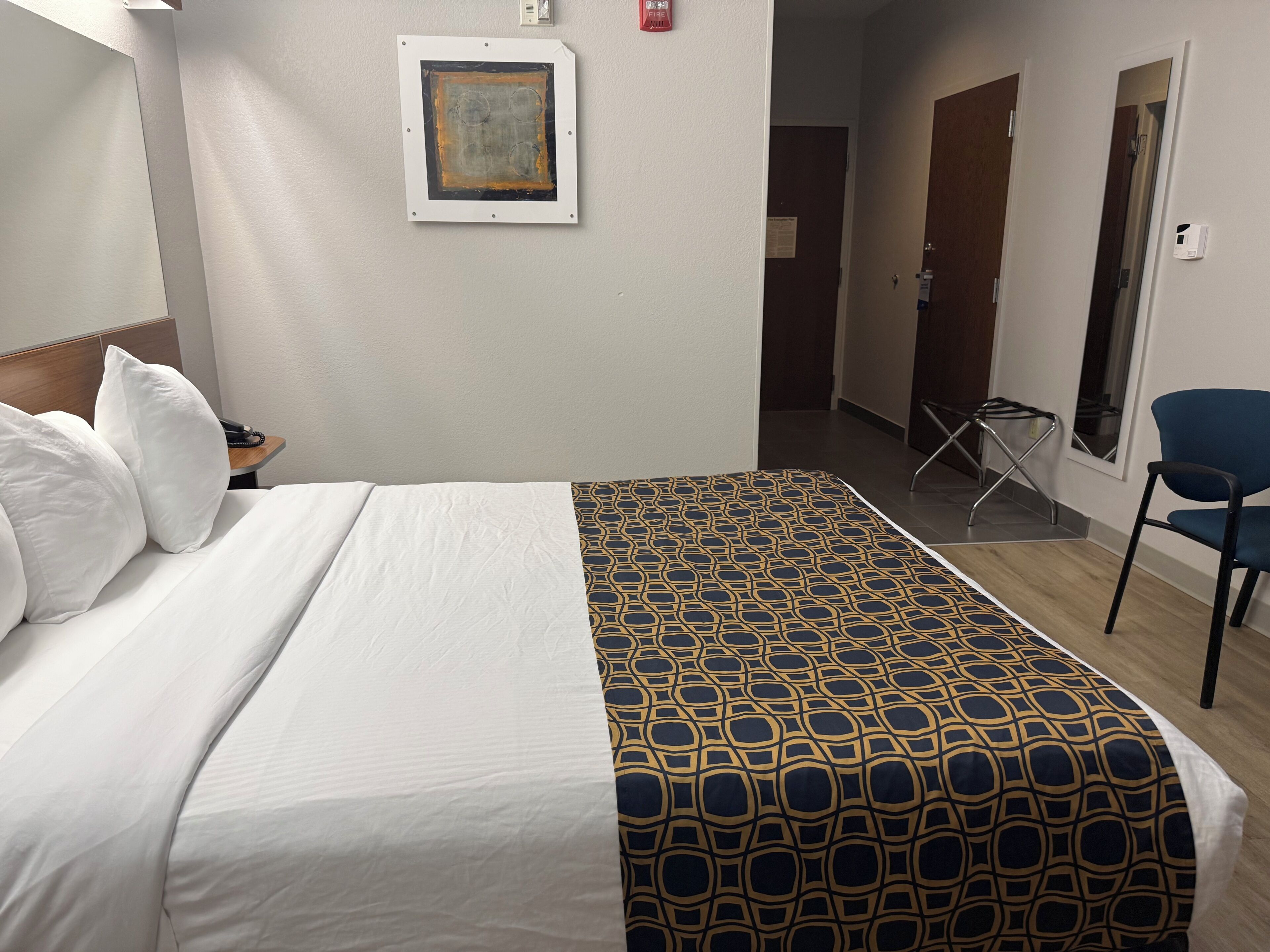 Hypo-allergenic bedding available, desk, laptop workspace