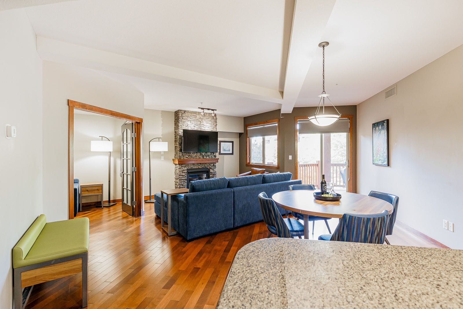 one bedroom king suite plus den | living area | 55-inch lcd tv with digital channels, tv, fireplace