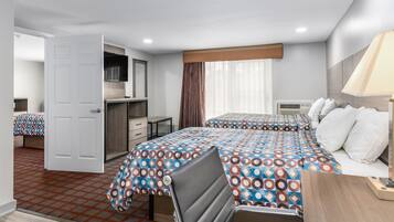 Una scrivania, ferro/asse da stiro, Wi-Fi gratuito, lenzuola