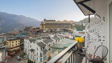 Junior kamer, uitzicht op bergen | Uitzicht op de bergen