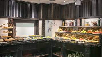 Dagelijks ontbijtbuffet (VND 300000 per persoon)