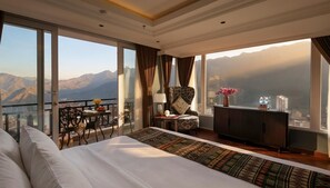 Chambre Panoramique, balcon (Corner room)