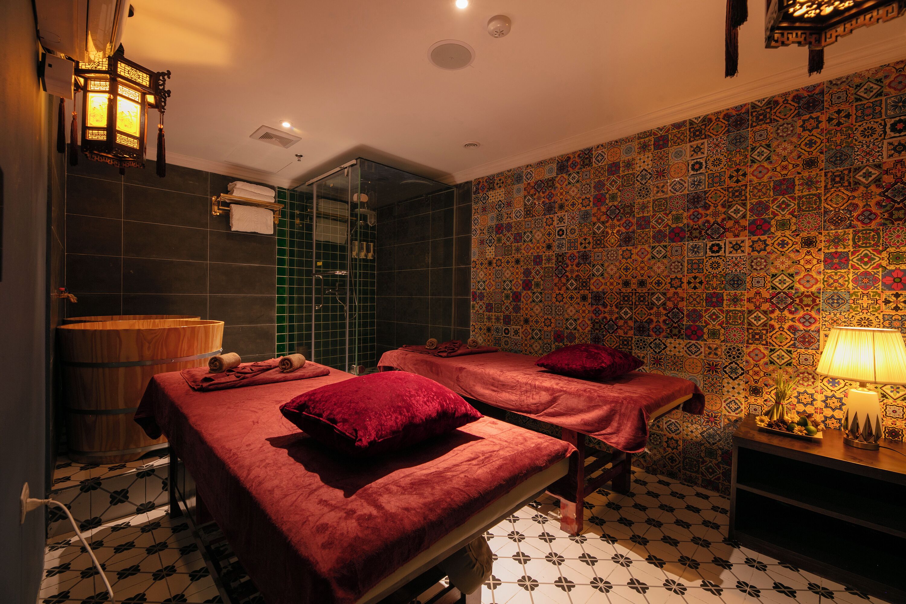 Sauna, steam room, hot stone massages, Swedish massages, Thai massages