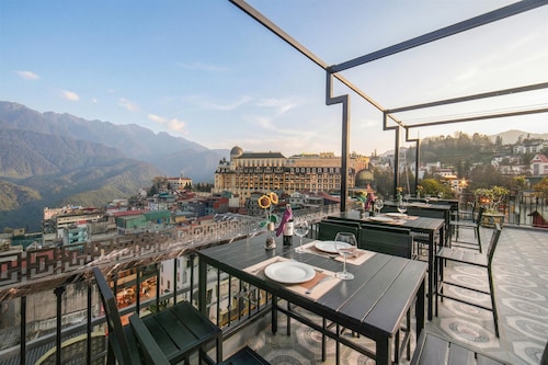 Sapa Horizon Hotel & Skybar