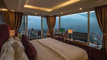 Panorama-Zimmer, Balkon, Bergblick ( room with 2 balconies ) | Ausblick vom Zimmer