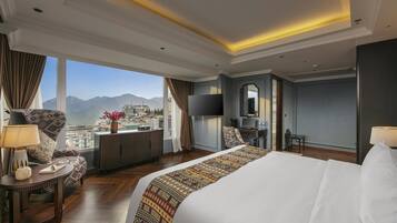 Horizon Double or Twin Room, Balcony, Mountain View | Minibar, in-room safe, desk, blackout curtains