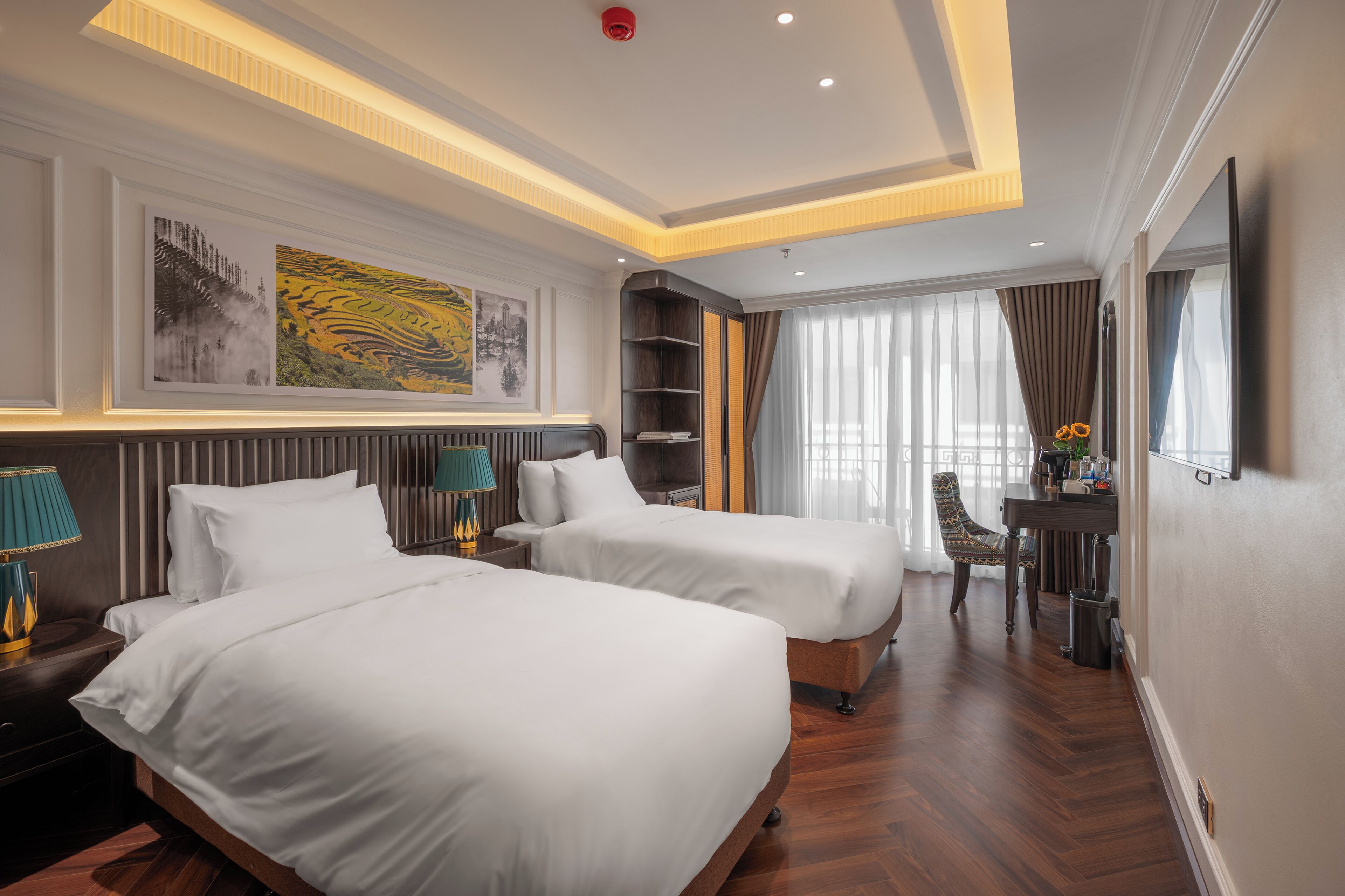 Deluxe Room with Balcony