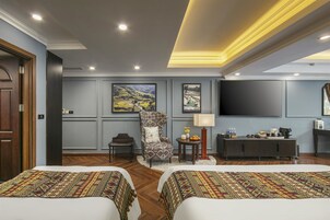 Minibar, in-room safe, desk, blackout drapes